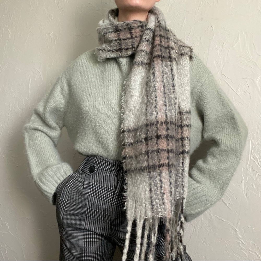 Plaid scarf